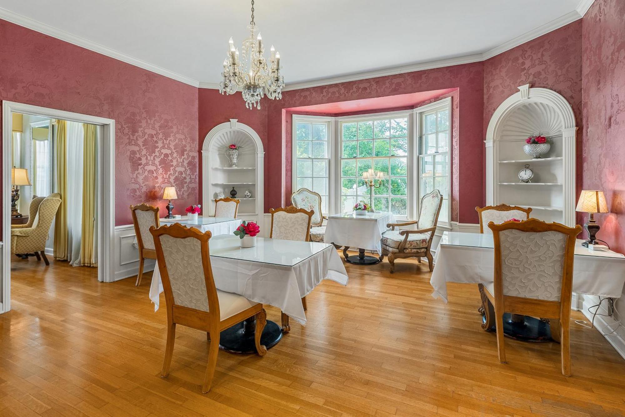 Holiday home Beland Mansion-treasured Mist Suite! *